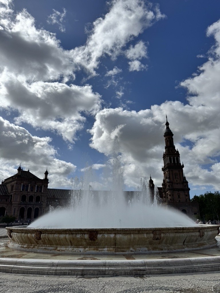 Fountain and tower at Plaza de España in Seville
